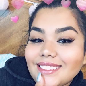 Meet your Posher, Alondra